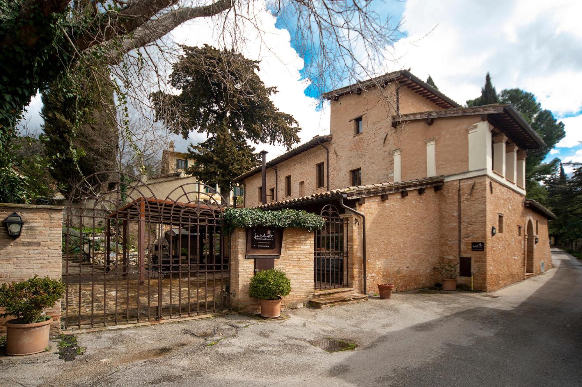 La Maesta Antica Dimora Di Campagna Villa Foligno Luaran gambar