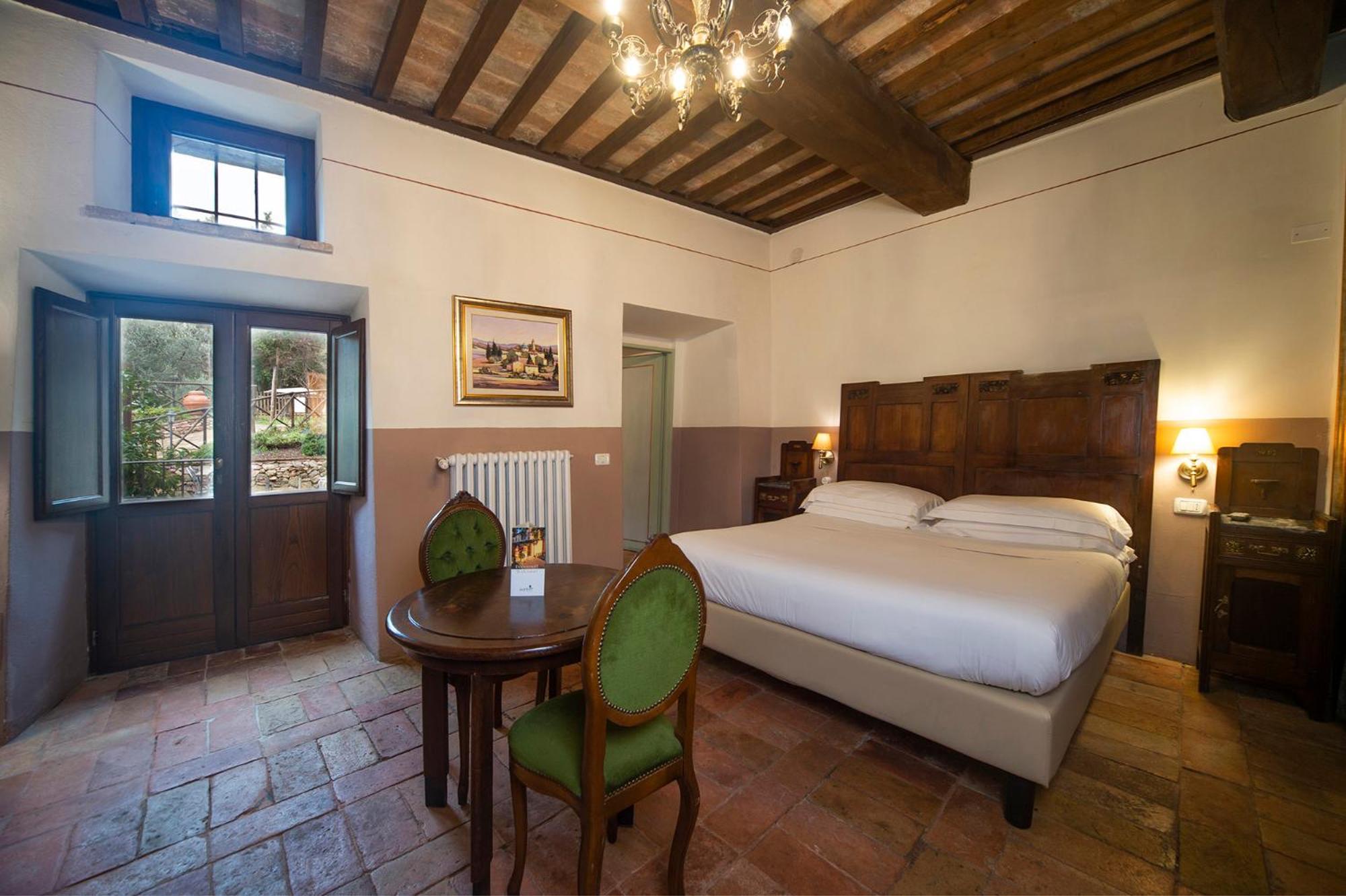 La Maesta Antica Dimora Di Campagna Villa Foligno Luaran gambar
